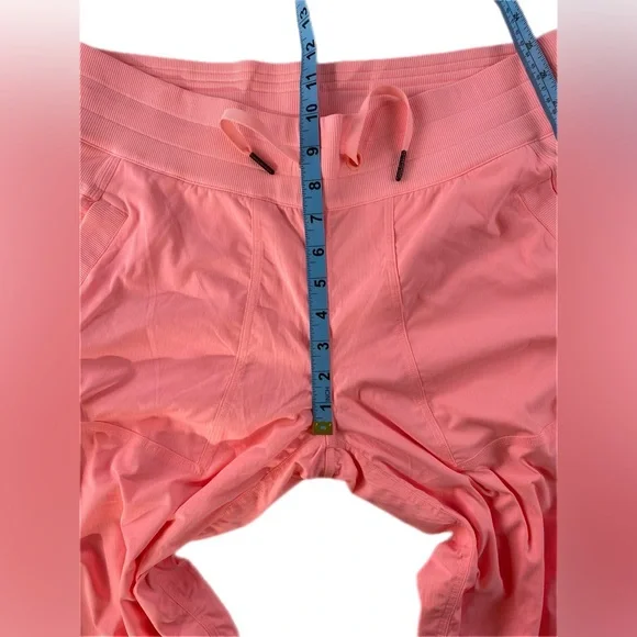 Lululemon Studio Crop *Lined Bleached Coral size 10 NWOT - Picture 8 of 16